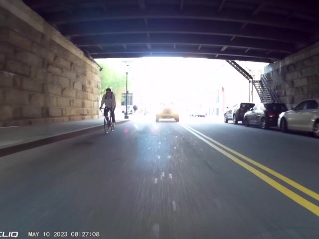 One Honk to Run Red Light - UpRide.cc - Make Cycling Safer